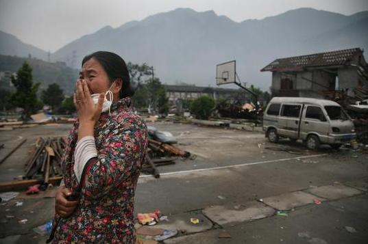 2岁小孩半个月大便带血,两岁宝宝抽血检查说血疑