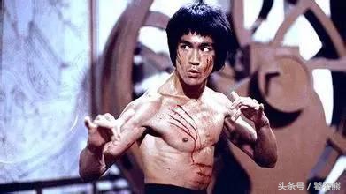 死50年李小龙永远活在人们心中,李小龙传奇90年代的李小龙