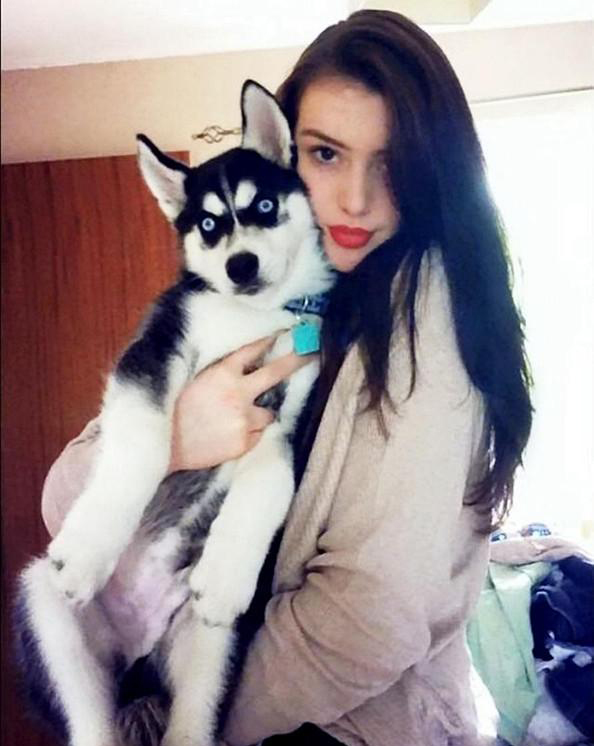 新旧“萌宠网红”哪家强？去问问那位做美甲的“腊肠”！