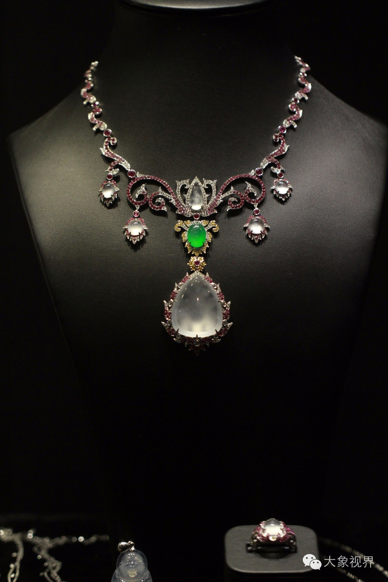 美艳洋模带您私家欧洲之旅！