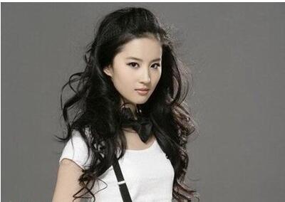 2021最洋气的减龄烫发锁骨卷,女士烫发最好看的几款发型