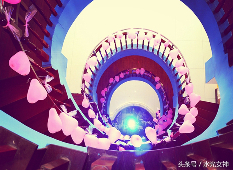 万万没想到霸道总裁,公司年会霸道总裁出场