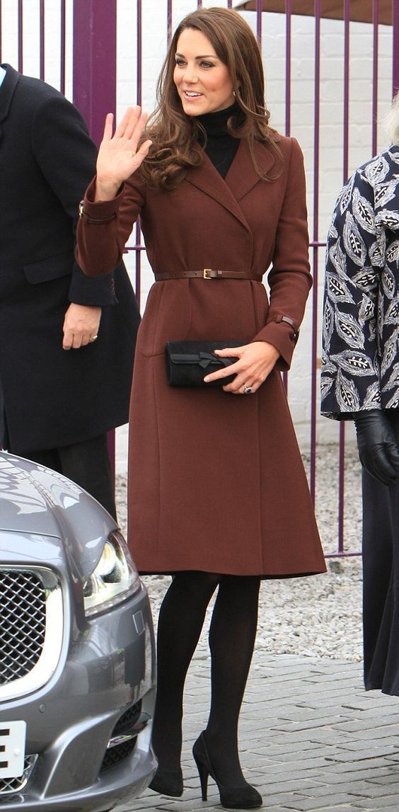 baby杨幂走秀,杨幂baby同框滑雪