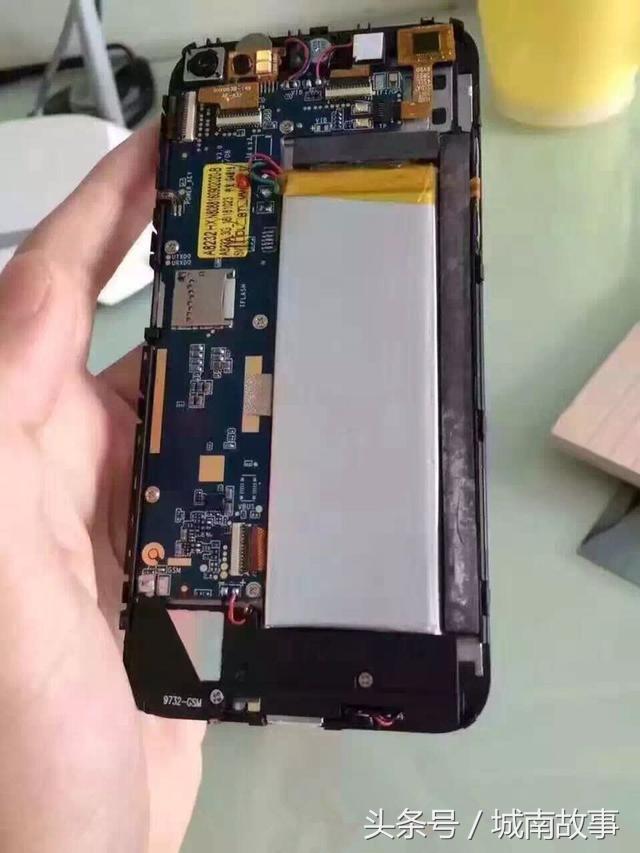 淘宝上的全新苹果手机有什么猫腻,淘宝上卖的全新iphone7