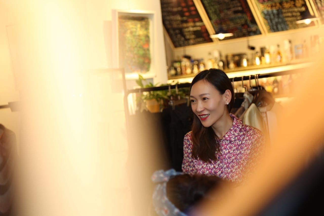 为了了解什么是好物，她3年时间把自己家所有家具摆设换了3遍