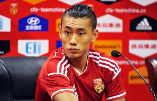 中超各种嘿吹过的牛逼未兑现，功勋球员要离队，国安怎么办？