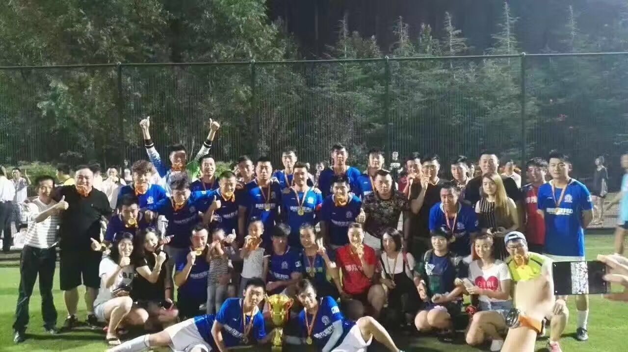 六年级的足球赛日记,六年级足球比赛日记