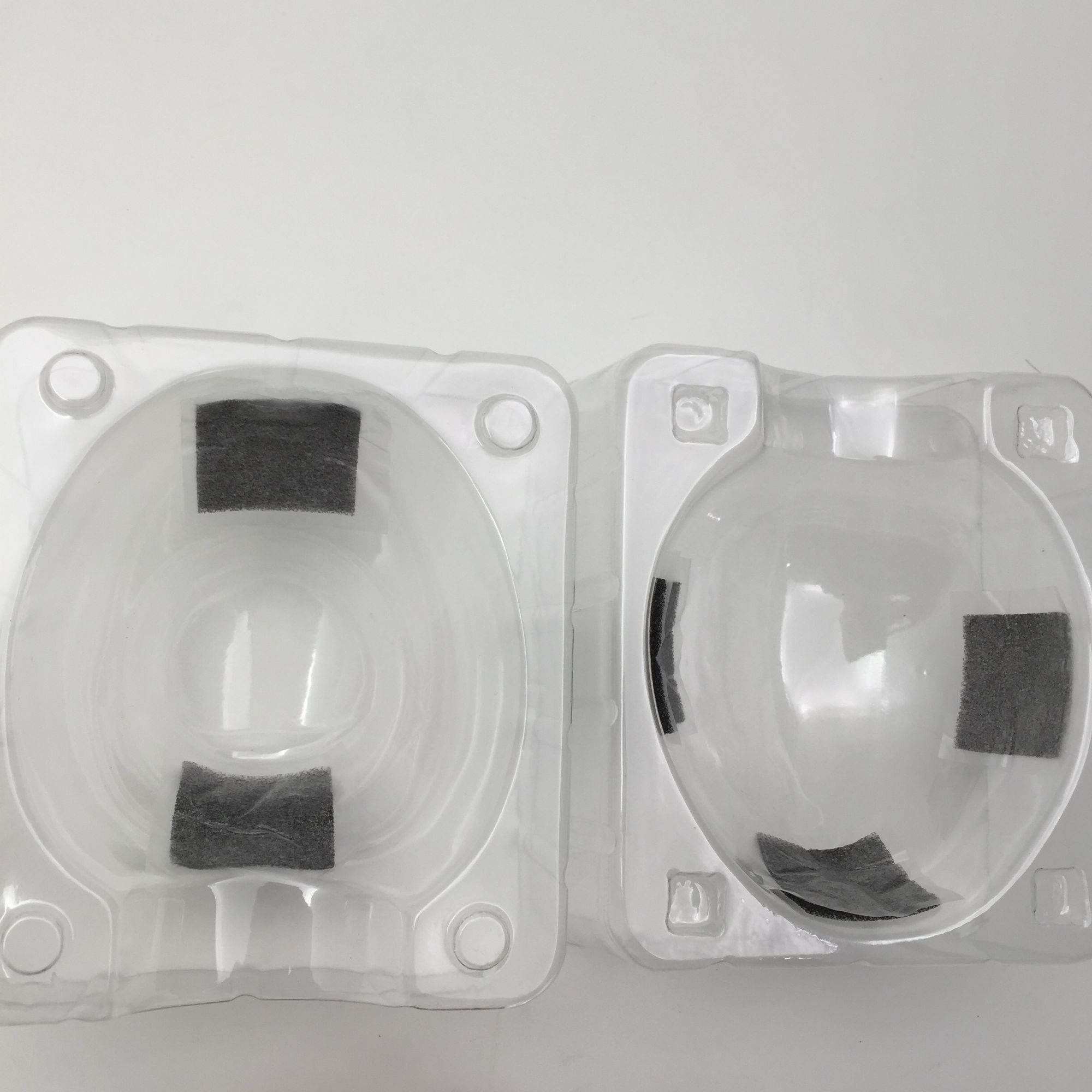 一块700多砖头一个上千的苹果，SUPREME颠覆你的价值观