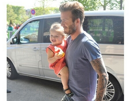 贝小七童款,贝小七贝克汉姆格莱美