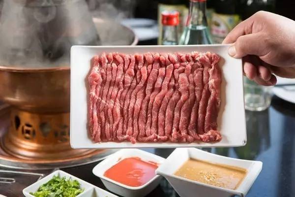 从今天起，全北京的火锅局我们都包了！