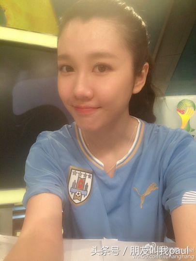 陪你看球的女生,美女主播陪你看球