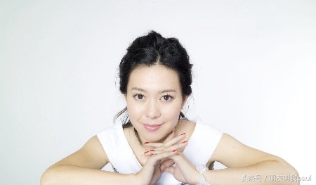 陪你看球的女生,美女主播陪你看球