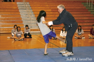 琛楀ご鑷崼,琛楀ご鑷崼瀹炴垬