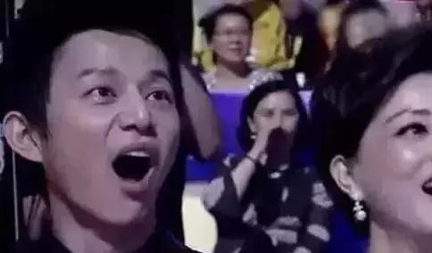 侯佩岑念错张艺兴名字被怒骂，盘点明星主持人的口误瞬间