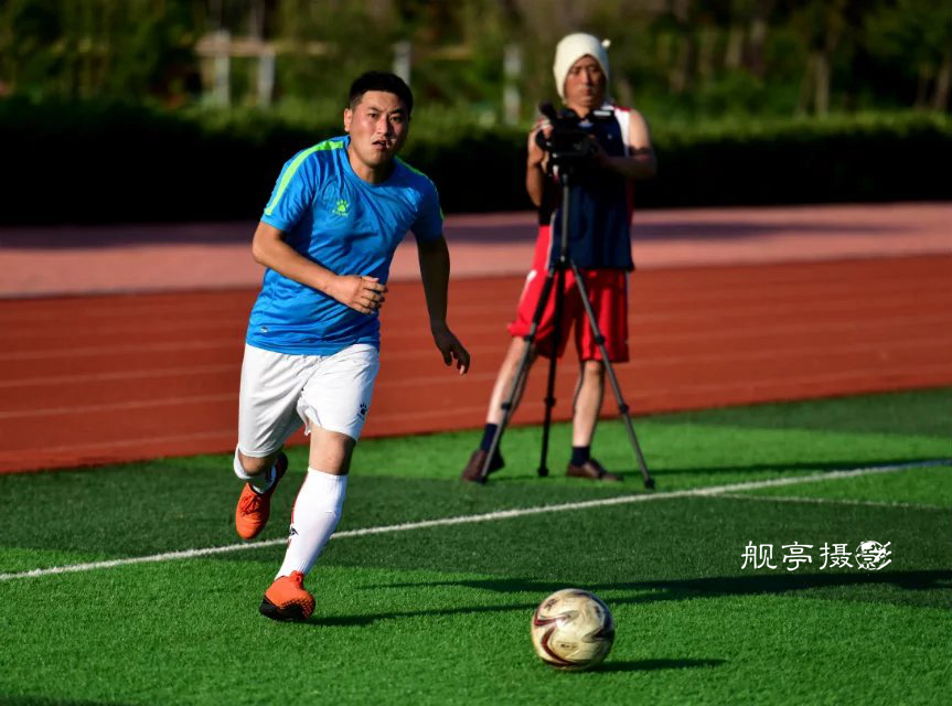 业余足球比赛,业余足球队怎么参加职业比赛