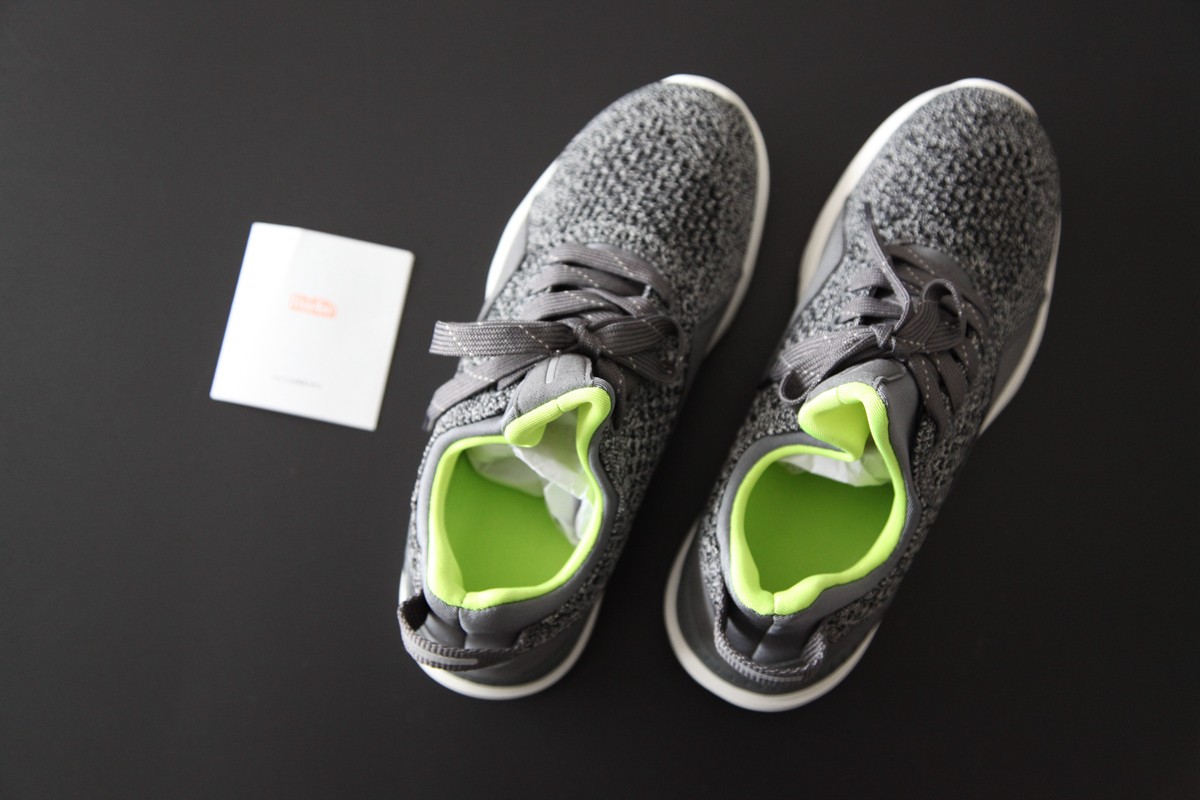 小米freetie超轻运动鞋评测,小米freetie云弹轻跑鞋米家运动鞋