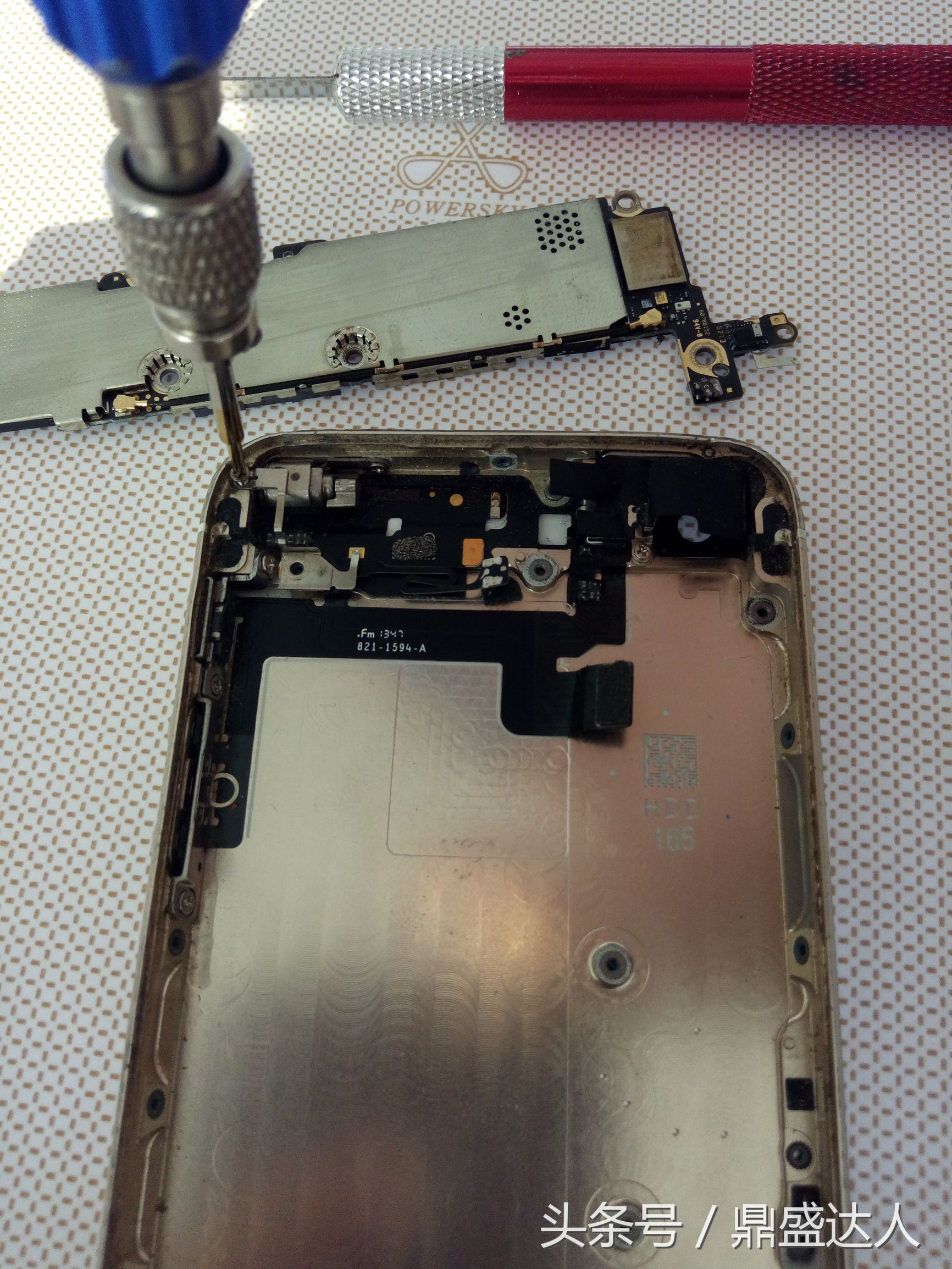 苹果5s拆机换扬声器,5s拆机换壳教程