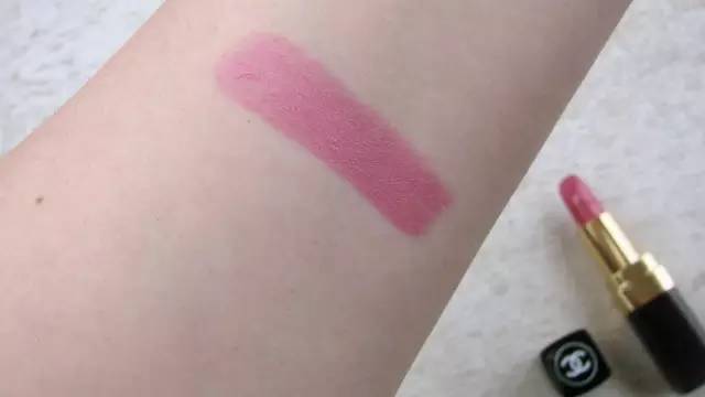 香奈儿口红三支套装试色,看了又看银珠的口红