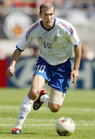 齐达内为什么被称为齐祖,齐达内为何叫齐祖