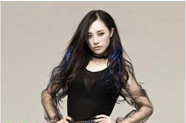 2021最洋气的减龄烫发锁骨卷,女士烫发最好看的几款发型