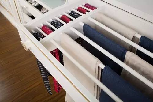 围巾这样系既有温度又有风度,冬天羊绒围巾的收纳方法