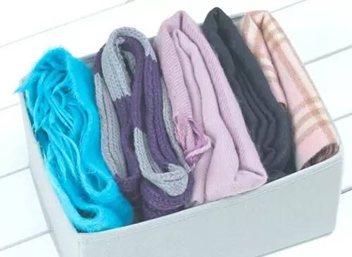 围巾这样系既有温度又有风度,冬天羊绒围巾的收纳方法