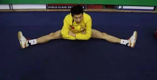 冬季打球的正确热身方式,天气冷打球关注事项