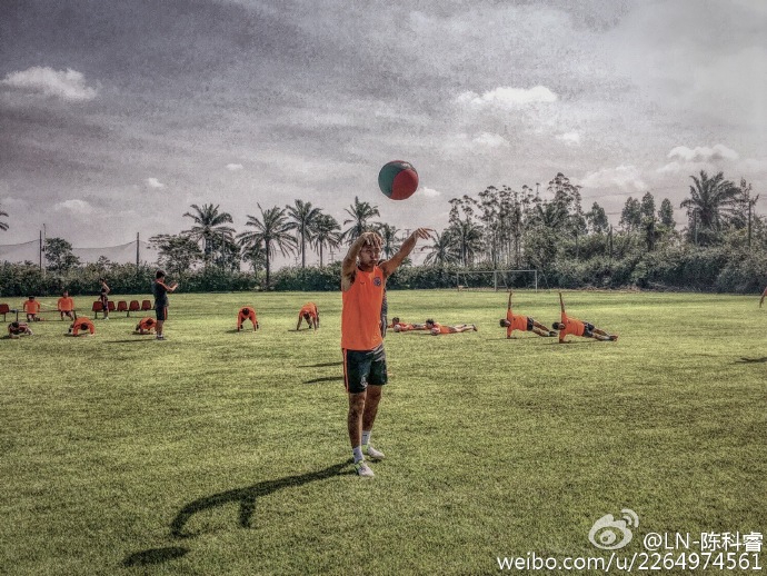 科普实心球到底怎么练？鲁能只是初始阶段，看劳尔的表情读懂一切