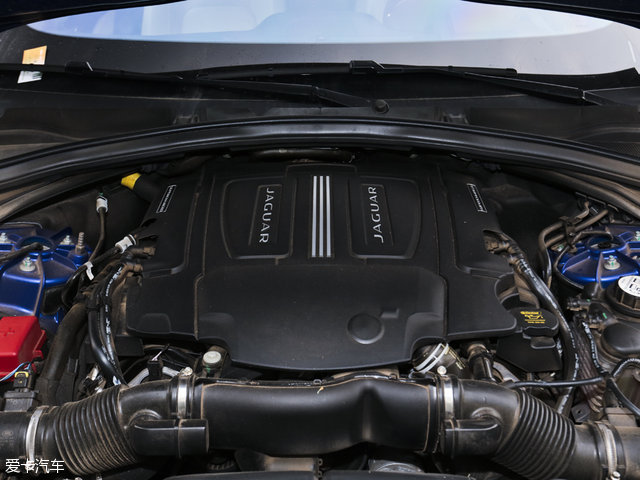 f-pace对比xc60,fpace和x4推荐哪款呢