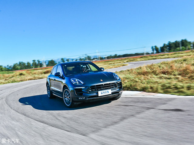 f-pace对比xc60,fpace和x4推荐哪款呢