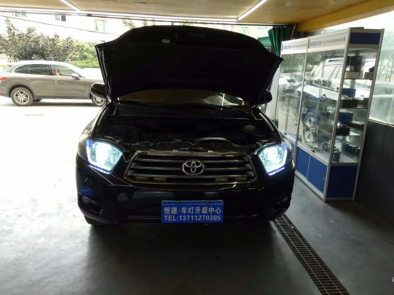 氙气灯跟led大灯有什么区别,2011年汉兰达换氙气灯泡