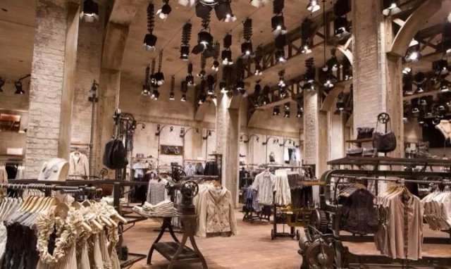 大牌也不靠谱｜Zara被告老鼠被缝进新衣！