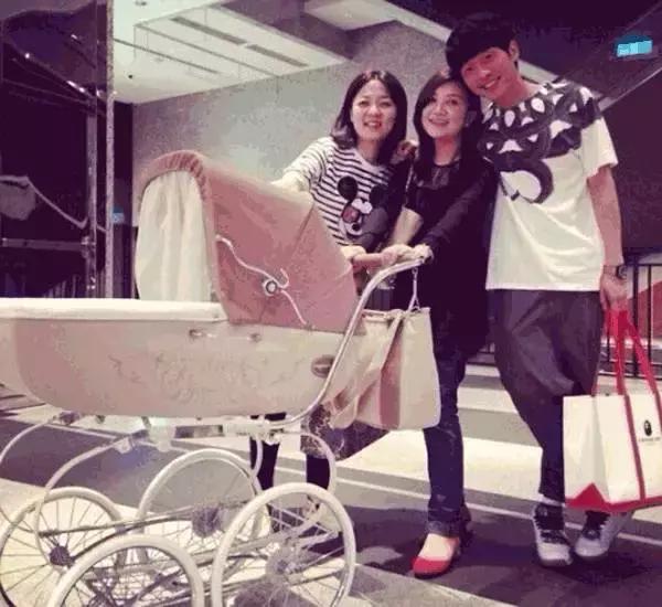 明星宝宝都用什么婴儿推车,明星们都用哪款婴儿推车