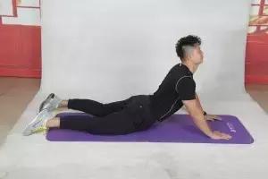 解决腰痛的腰椎锻炼方法,练一下腰椎的操