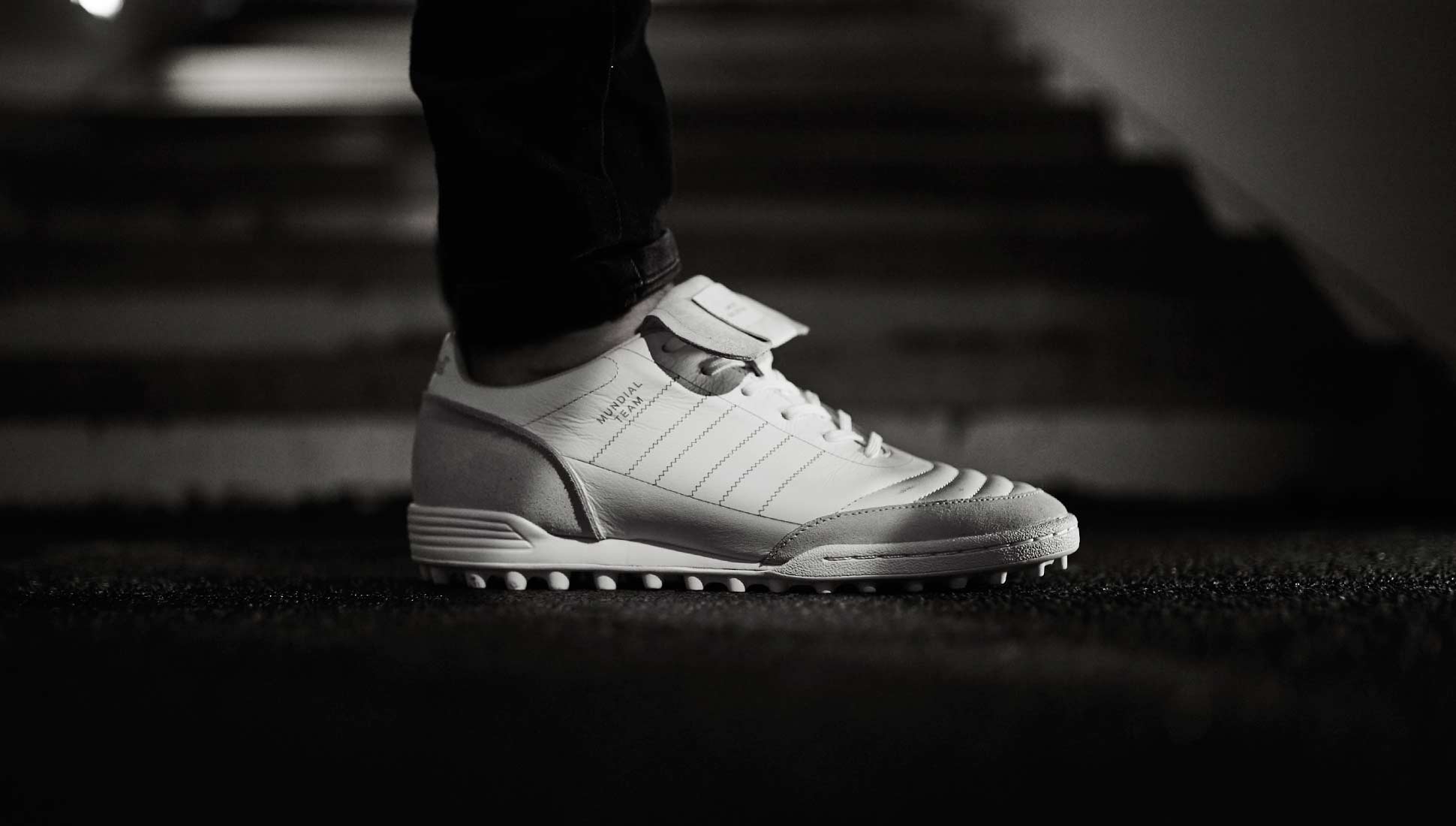 阿迪达斯球鞋经典款,阿迪达斯mundial足球鞋
