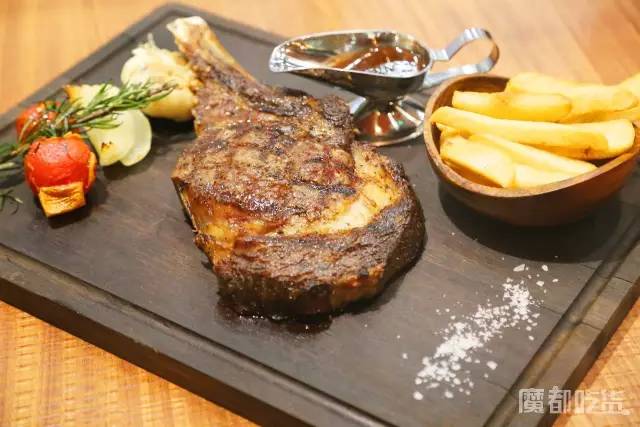 十一打折餐厅,十一月餐厅