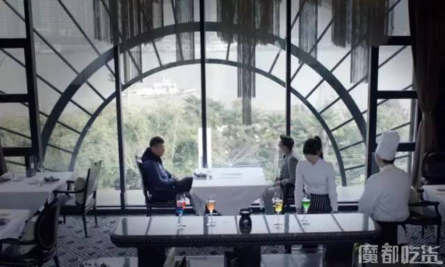 十一打折餐厅,十一月餐厅