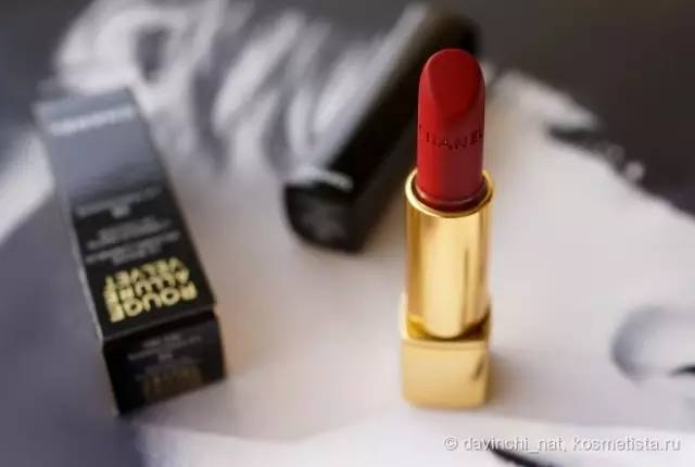 香奈儿口红三支套装试色,看了又看银珠的口红