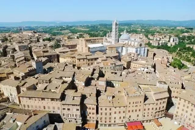 俯瞰锡耶纳,意大利锡耶纳教堂