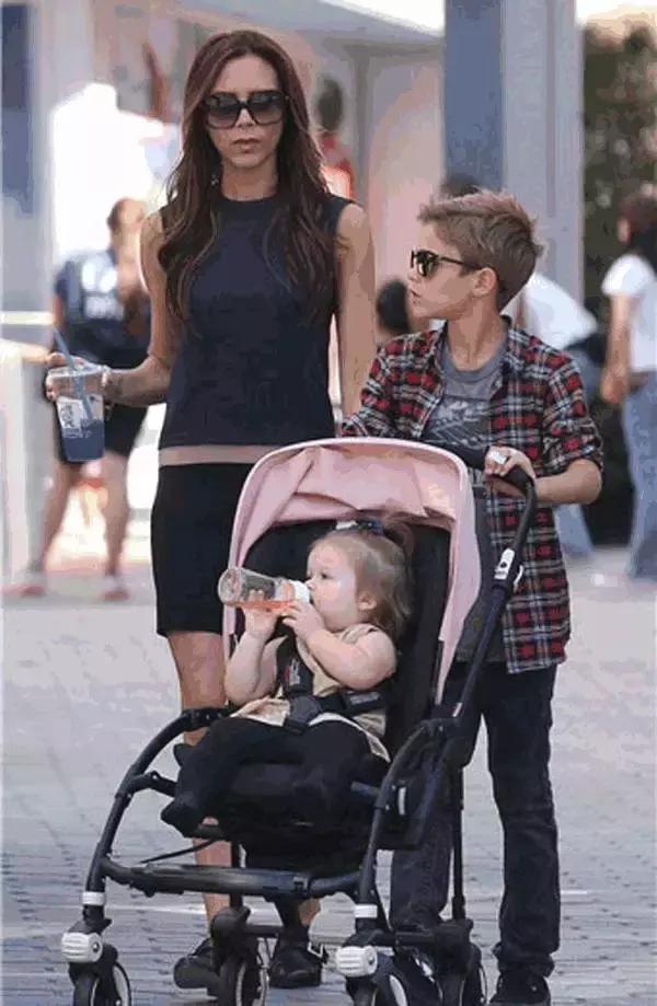 明星宝宝都用什么婴儿推车,明星们都用哪款婴儿推车