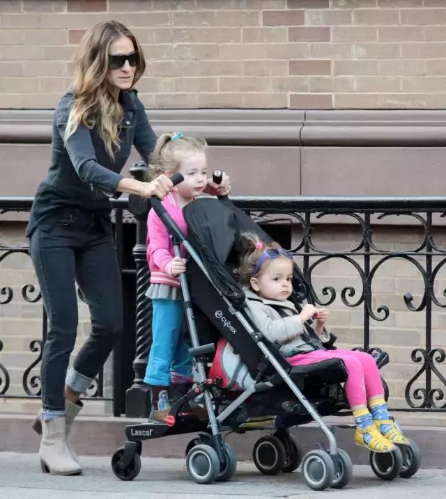 明星宝宝都用什么婴儿推车,明星们都用哪款婴儿推车