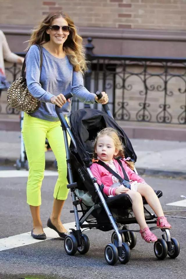 明星宝宝都用什么婴儿推车,明星们都用哪款婴儿推车