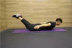 解决腰痛的腰椎锻炼方法,练一下腰椎的操