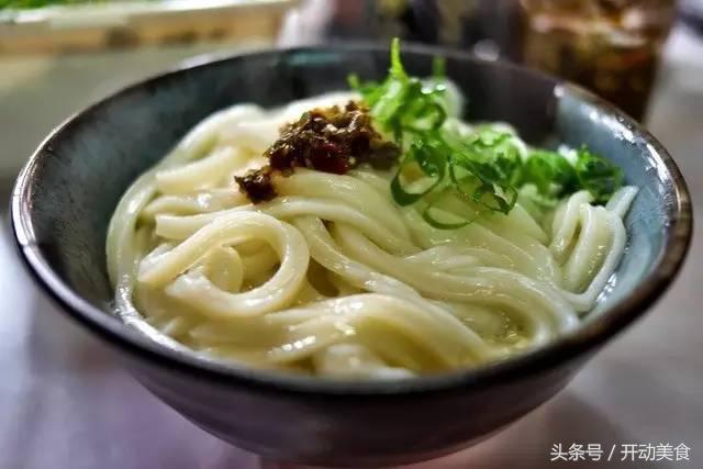 日本乌冬面用脚踩出来的,乌冬面脚踩出来的