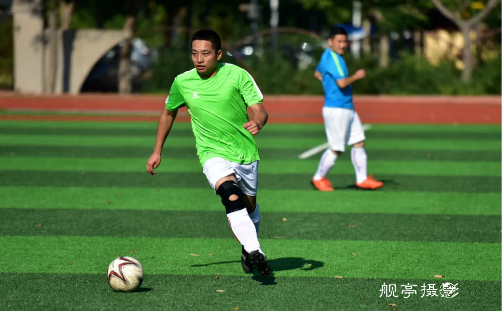 业余足球比赛,业余足球队怎么参加职业比赛