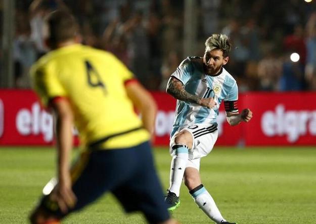 梅西独造3球阿尔巴传射,梅西独造三球