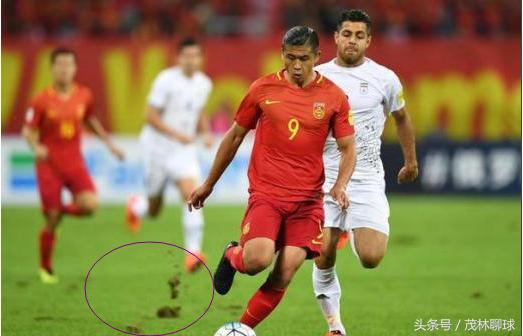 张玉宁国足受伤经历,张玉宁停球受伤