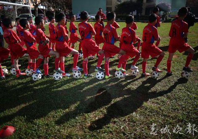 昆明市西山区华昌小学足球队,华昌小学的足球赛视频