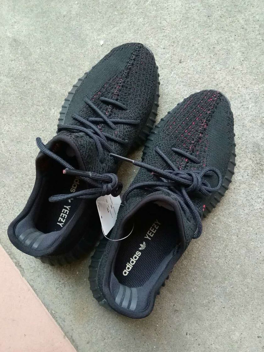 侃爷上脚yeezy450,侃爷上脚yeezy350搭配