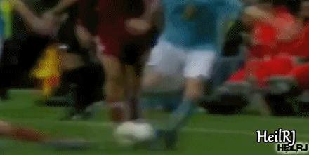 足坛10大过人必杀技,大罗对小罗停球